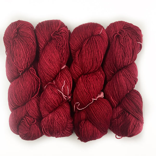 Mechita - Ravelry Red (611)