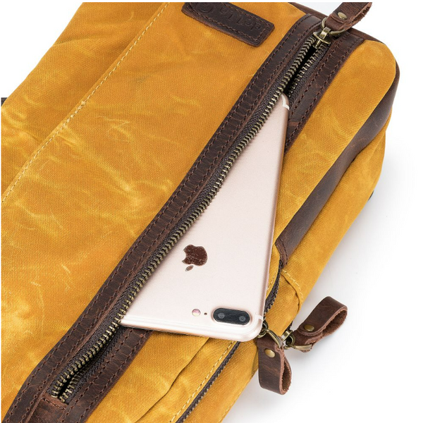 Maker's Canvas Mini Messenger