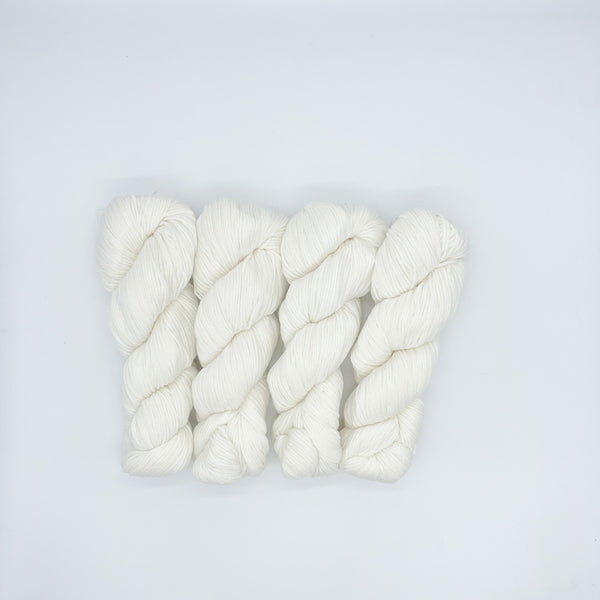 Rios - White (943)