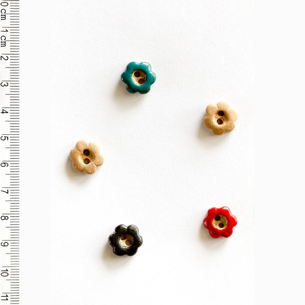 INCOMPARABLE BUTTONS | Flower Buttons