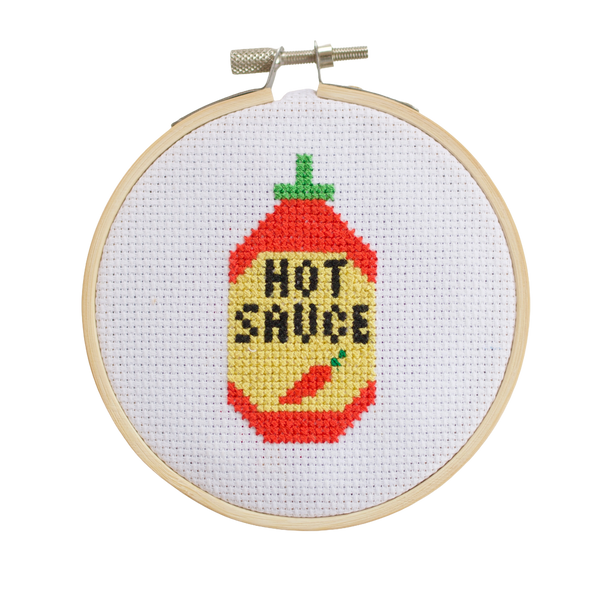 COTTON CLARA | 🌶 Hot Sauce Mini Cross Stitch Kit – 4" Hoop