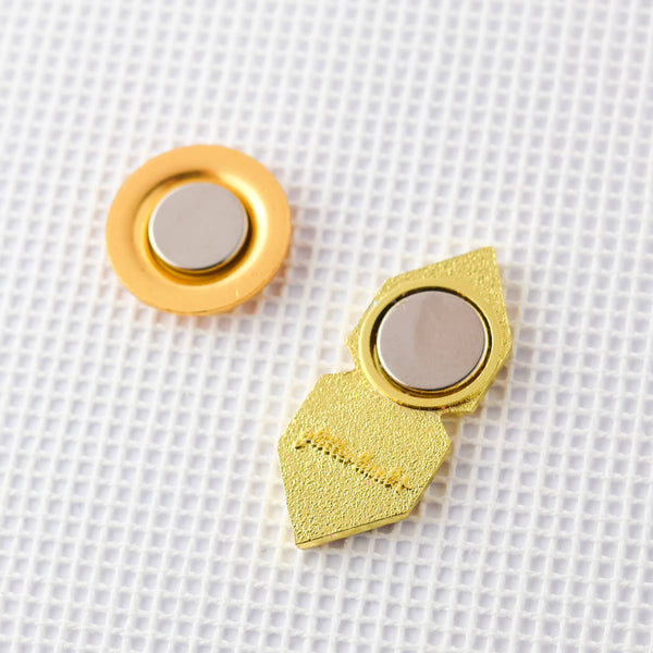 GLITTERLAND | Retro S Needle Minder Magnet