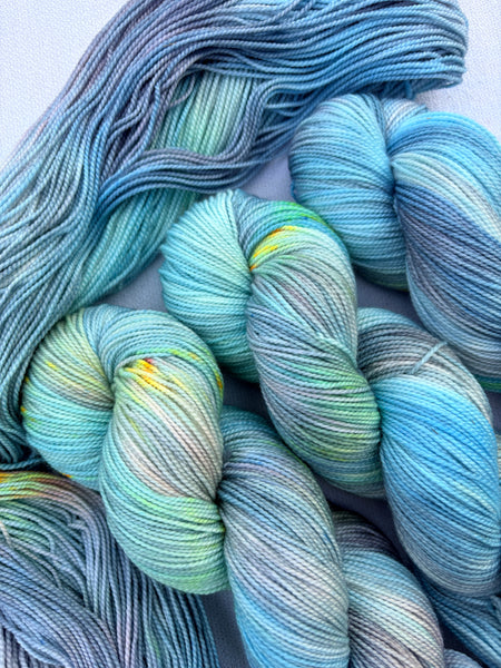 FIBER FEVER | TWIST Sock - Saltwater Secrets