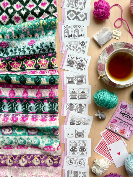 PACIFIC KNIT CO | Wonderland Doodle (Literary Card Deck)