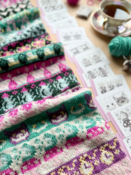 PACIFIC KNIT CO | Wonderland Doodle (Literary Card Deck)