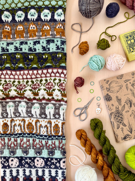 PACIFIC KNIT CO | Cryptid Doodle Card Deck