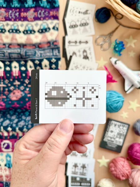 PACIFIC KNIT CO | Sci-Fi Doodle Card Deck