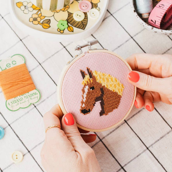 COTTON CLARA | Beginner Horse Cross Stitch Kit