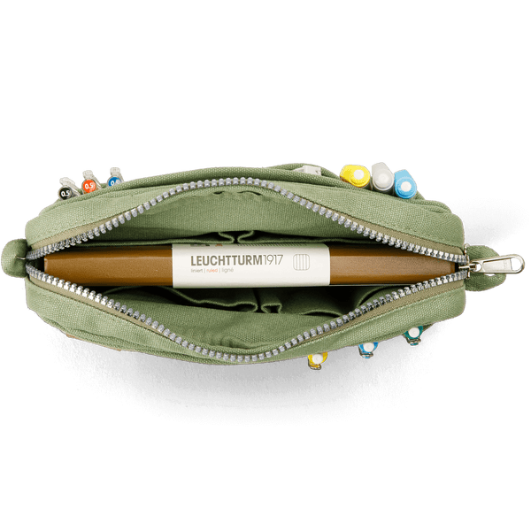 Soolla® Studio Pouch, Becca Sands Edition