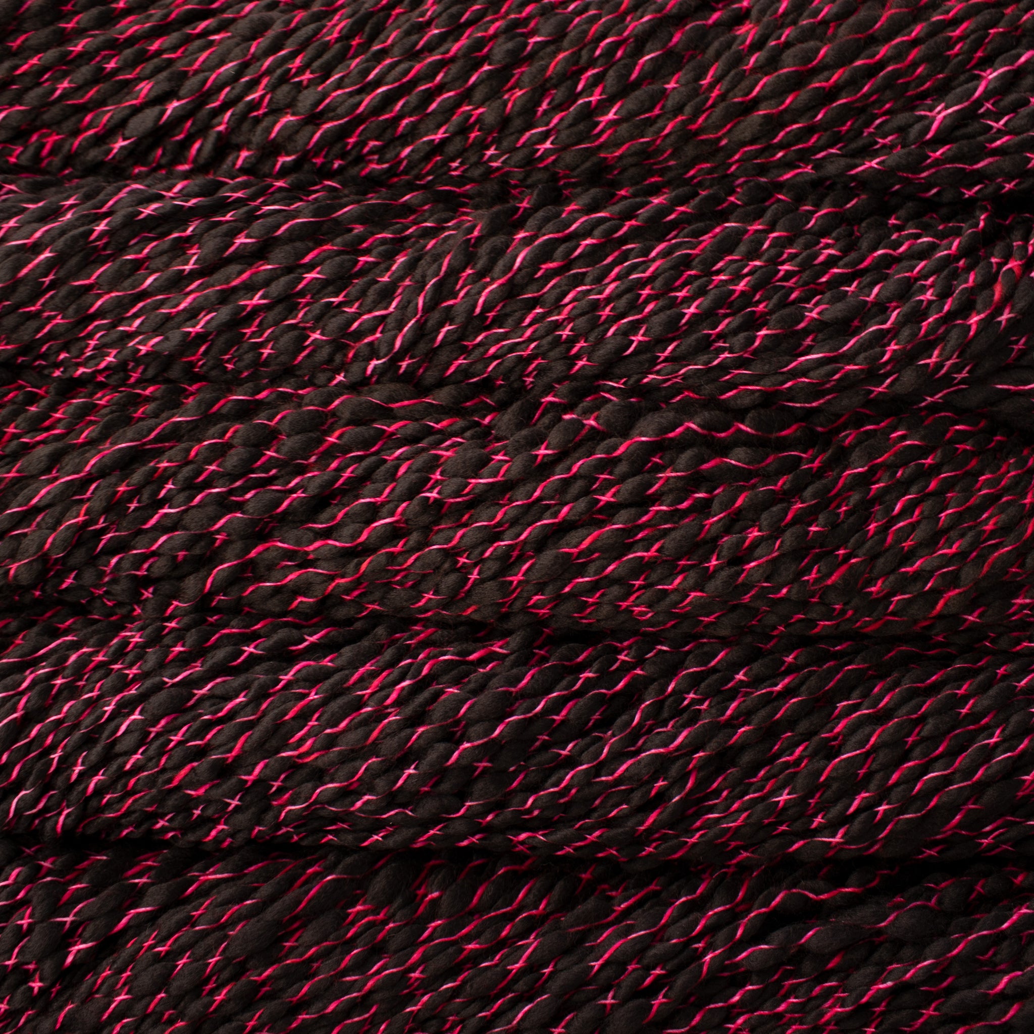 MALABRIGO | CARACOL - Fucsia on Black