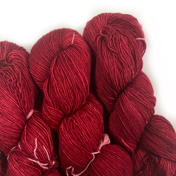 Mechita - Ravelry Red (611)